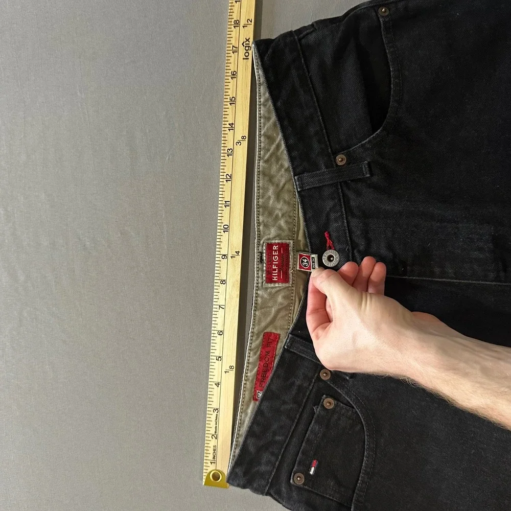 Tommy Hilfiger Jeans Mens 34 Black Good Freedom Fit Red Label Straight Leg 2004